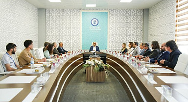 Bayburt'ta Yenilenme Üniversitesi Başladı: “Zamana Yenilmiyoruz; Yenileniyoruz”