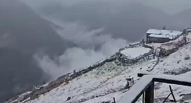 Rize yaylaları karla kaplandı