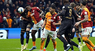 Trabzonspor'da uzatma dakikalarındaki puan kayıpları sürüyor 